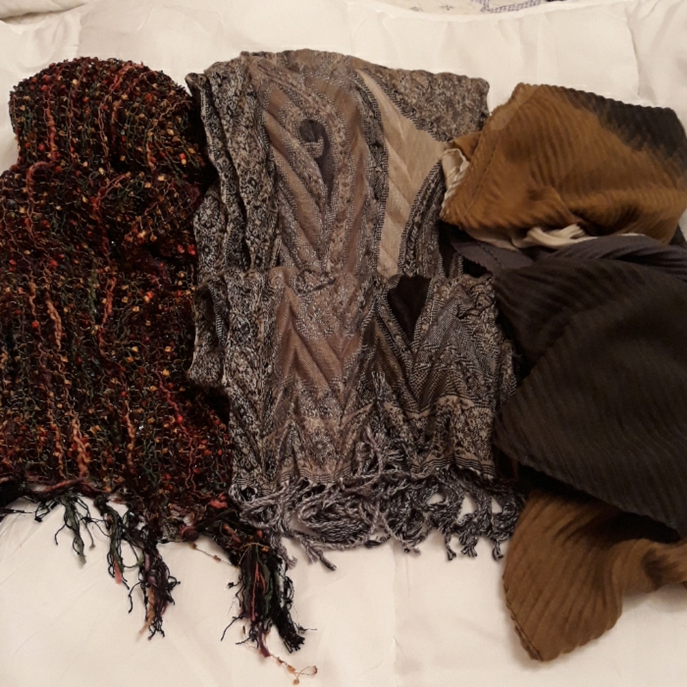 Bundle if 3 scarves